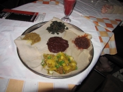 tradycyjna etiopska potrawa - injera (indżera)