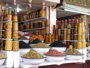 Marrakesz - na stoisku z oliwkami