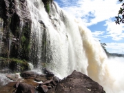 Park Canaima - wodospady El Sapo i El Hacha - z bliska 